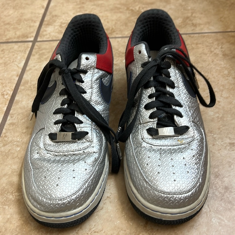 Nike Air Force 1 '82 XXV Premium Size 8.5 Silver/Red 07 Bobby Jones